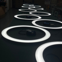 Profil LED courbé en aluminium sur mesure avec diffuseur pour décorations intérieures