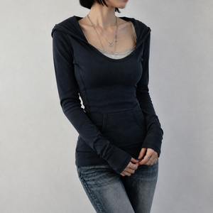 T-shirt décontracté vintage américain à col rond, avec poche et capuche, coupe ajustée, flatteur, polyvalent, confortable et décontracté pour femmes - Product Image 4