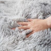 Vente en gros de tapis moderne en polyester rose moelleux avec cheveux super longs fabriqués à la machine, de couleur unie et hirsute, pour le salon de l'enfant