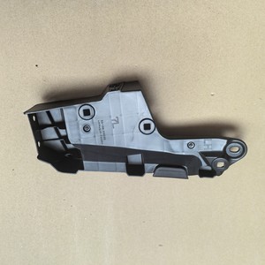 Lexus Rear Bumper <b>Brackets</b> 52156-33020 52155-33020 <b>Black</b> PP Material For ES260 Models - Product Image 2