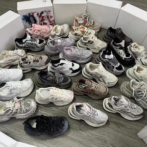 Vêtements en gros en vrac pour femmes, robes d'été décontractées vintage, chaussures pour enfants, achat mixte pour la <span class=keywords><strong>revente</strong></span>, soldes de liquidation, t-shirts, sweats à capuche - Product Image 2