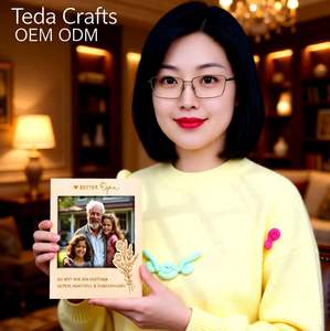 Cornice in Legno Incisa per Album Fotografico, Annuncio di Gravidanza, o Messaggio 'Vuoi Essere il Mio Padrino/Madrina?' - Product Image 6