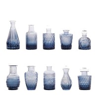 Lot de 12 mini-vases rétro de table en verre ambré avec design Art Déco pour commandes en gros de mariage ou décoration de type pierre