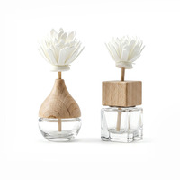 Flacon de parfum de voiture élégant, rechargeable, en verre, diffuseur de parfum en verre pour voiture avec clip métallique pour accessoires intérieurs de voiture