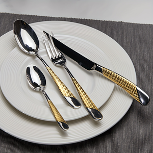 Vente chaude Ensemble de couverts Couteau à steak en acier inoxydable Fourchette Cuillère Argenterie en or Ensemble de couverts de mariage en acier inoxydable - Product Image 2