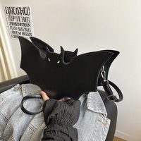 Sac bandoulière fantaisie en forme de chauve-souris avec logo personnalisé, nouveauté Halloween, style gothique, motif aile d'animal amusant, vente en gros directe usine pour femmes