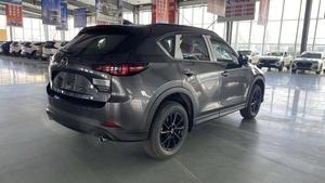 MAZDA <span class=keywords><strong>CX5</strong></span> 2025 USADO, 2.0L, AUTOMÁTICO, 2WD, EDICIÓN COMFORT, 5 PUERTAS, 5 ASIENTOS, SUV DE GASOLINA, 155 CV, INHALACIÓN NATURAL, NEGRO CON BEIGE - Product Image 3