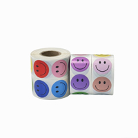 Rouleau d'autocollants visage souriant colorés, étiquettes autocollantes en papier couché multicolore, imprimées en offset, personnalisables, pour récompenses d'enfants et fêtes