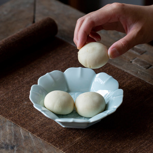 <b>Ceramic</b> Flower Shape Fruit <b>Plate</b> Porcelain Mini Snack Bowl Chinese Style Party Use - Product Image 2
