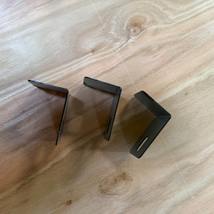 Staffa Angolare in Acciaio Saldato con Fori, Prodotto Chiave dell'Azienda - Product Image 1