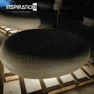 Bancs de jardin contemporains en béton translucide UHPC INSpiration Stone pour parcs extérieurs - Product Image 2