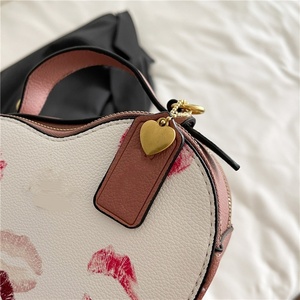 Sac à main portable pour femme au prix d'usine, sac à main mignon, mini sac à main, sac à bandoulière de créateur, sac à main de luxe pour femme - Product Image 3