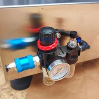 Machine de remplissage automatique à 4 têtes pour lait, liquides chimiques, eau, boissons, sauce soja, alcool, jus, eau gazeuse et eau de Javel