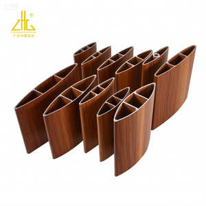 Perfiles de persiana de aluminio arquitectónico de grano de madera de nogal de 350mm para sistemas de ventilación y sombrilla de fachada de edificios - Product Image 3