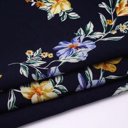 Оптовая продажа в наличии экологичный принт винтажный цветочный дизайн платье 100% вискоза шелковистая ткань производители