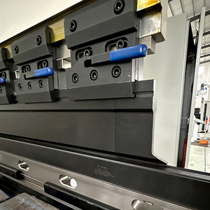 Prensa Plegadora CNC Totalmente Automática <span class=keywords><strong>de</strong></span> 200 Toneladas y 4000 mm, Máquina <span class=keywords><strong>de</strong></span> Doblado Hidráulica para Procesamiento <span class=keywords><strong>de</strong></span> Chapa Metálica, <span class=keywords><strong>Precio</strong></span> Competitivo - Product Image 4
