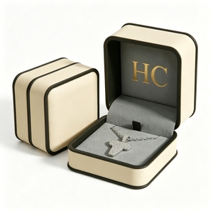 Nouvelle arrivée : Boîte à collier personnalisée avec couvercle rabattable en cuir, boîte cadeau pour bijoux avec insert floqué, logo personnalisé pour les marques de bijoux, OEM accepté - Product Image 1