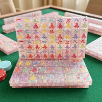 Jeu de Mahjong en Acrylique Brillant avec Motif Kirby Mignon, Qualité Professionnelle, Blocs Remplis de Paillettes Transparentes, Jeu de Table pour la Maison et le Divertissement