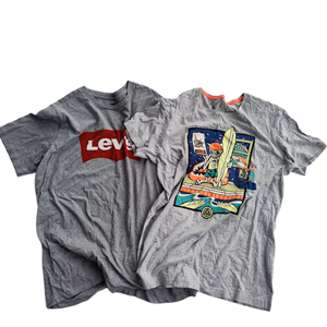 Camicie Vintage di Marca all'Ingrosso e T-shirt Usate di Marca in Balle per Uomo Abbigliamento di Seconda Mano - Product Image 1
