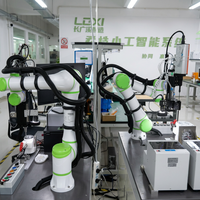 Bras robot collaboratif 6 axes, charge utile de 4 kg, pour vissage, assemblage de cartes de circuits imprimés, chargement et déchargement de machines CNC, automatisation d'atelier