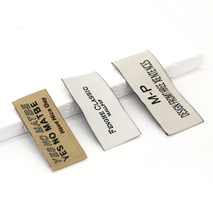 Nhãn Hiệu Dệt Cổ Gấp Được Có Đầu Logo Thương Hiệu Tùy Chỉnh Mật Độ Cao Nhãn Cho Quần Áo - Product Image 1