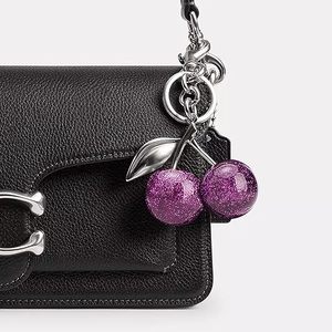 Llavero de cereza de la cultura pop, accesorios de llavero con dije de cereza para bolso, regalos para mujer, dijes para bolso, colgante para bolso, venta al por mayor RTS - Product Image 6