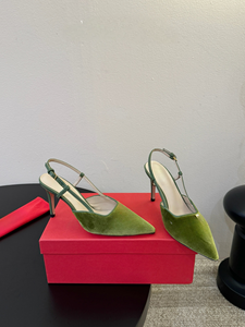 Zapatos de tacón de aguja con punta en punta y correa trasera de terciopelo verde para mujer, ideales para fiestas - Product Image 5