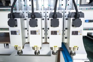 Máquina cortadora anidada <span class=keywords><strong>CNC</strong></span> JIYU CH4, enrutador <span class=keywords><strong>CNC</strong></span> automático para línea de producción de muebles - Product Image 6