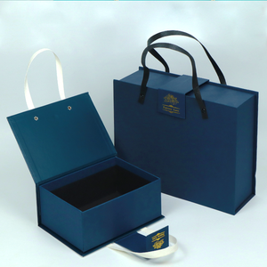 Custom <b>Large</b> Magnetic Gift Box with Embossing & Matt Lamination Foldable Aircraft <b>Boxes</b> for High Quality Presentation Packaging - Product Image 5
