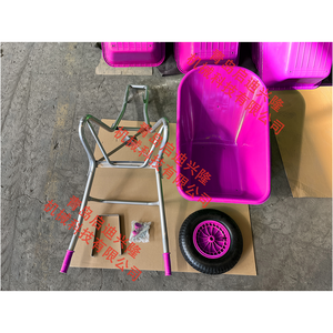 <span class=keywords><strong>Brouette</strong></span> de <span class=keywords><strong>chantier</strong></span> slovaque avec plateau en acier galvanisé, modèle WB6414T W, <span class=keywords><strong>roue</strong></span> <span class=keywords><strong>pleine</strong></span>, pour l'Europe, la Slovaquie et la Hongrie - Product Image 1