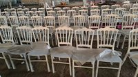 Chaises de salle à manger romantiques en plastique blanc empilables pour événements extérieurs, mariages, banquets et locations