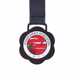Médailles de récompenses vierges personnalisées en métal doré médaille de sport de course de basket-ball d'arts martiaux en gros