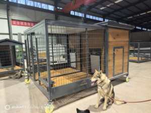 Comedero Giratorio para Perros Medianos y Caseta para Perros con Baño Extraíble - Product Image 6