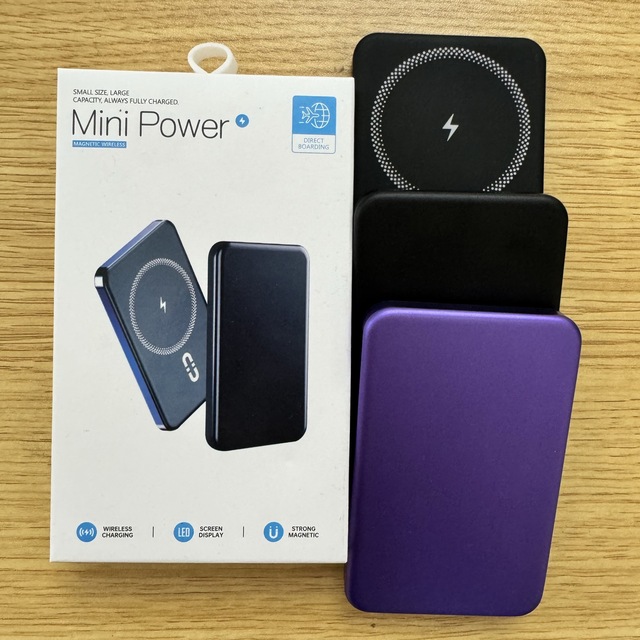 OEM 2026 Wholesale Magnetic Wireless Mini 5000mAh Power Banks for Phone Fast Charge 5000 MAh Portable Power Bank Custom logo