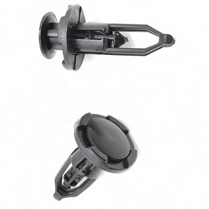 مصنع توريد مشبك من البلاستيك السحابات هيئة السيارات للسيارات - Product Image 2