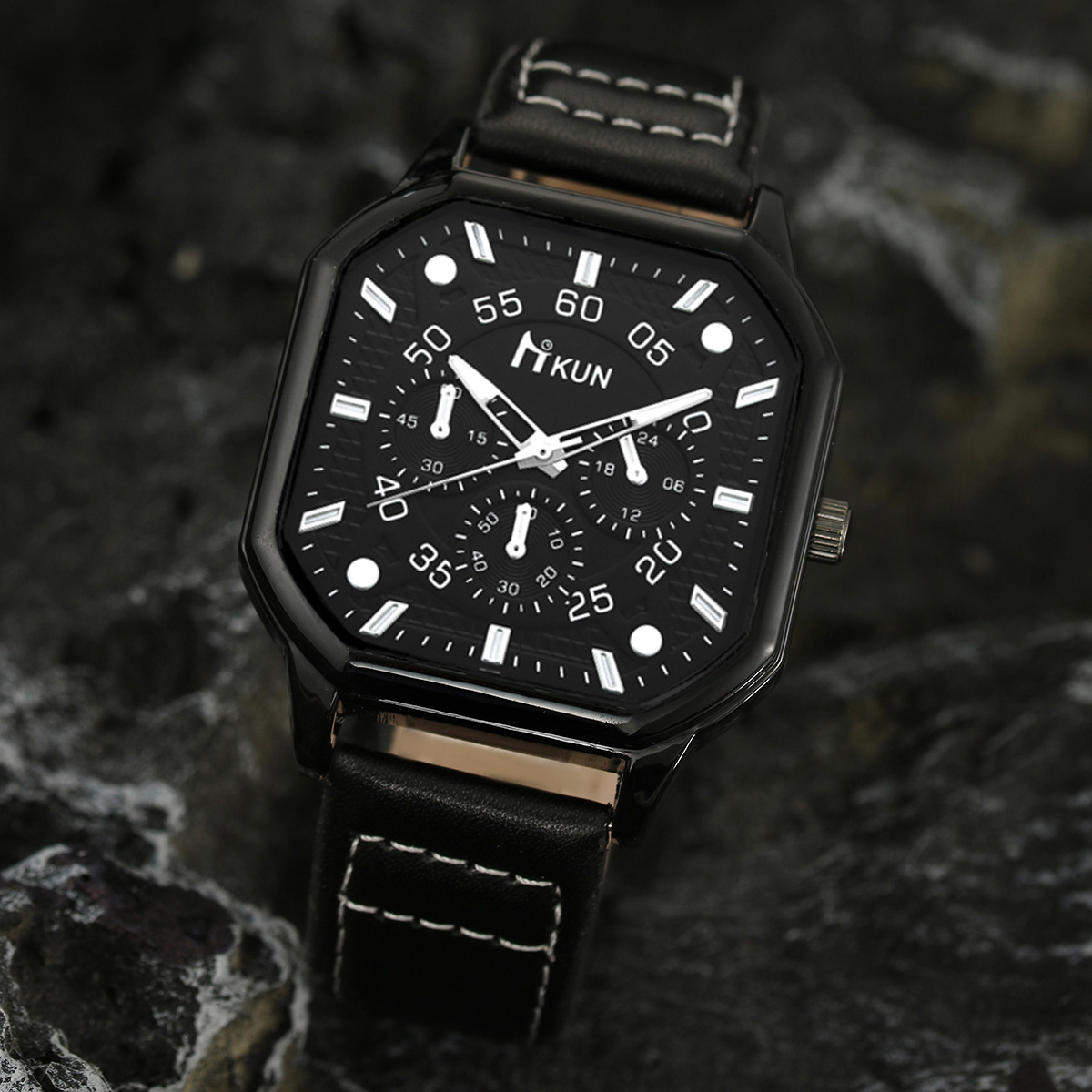 Black (Hk064)