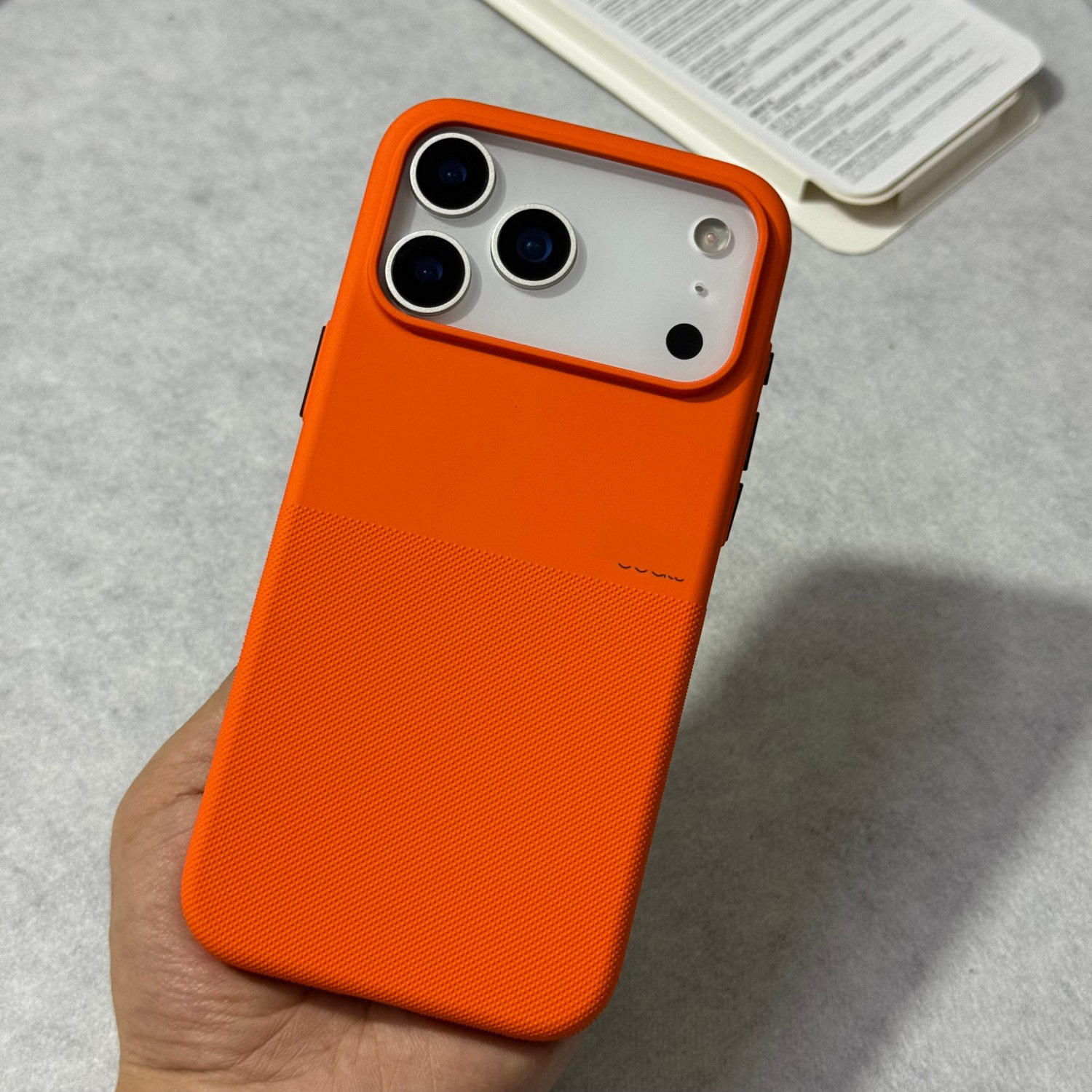 Orange+Animated logo+ AI button