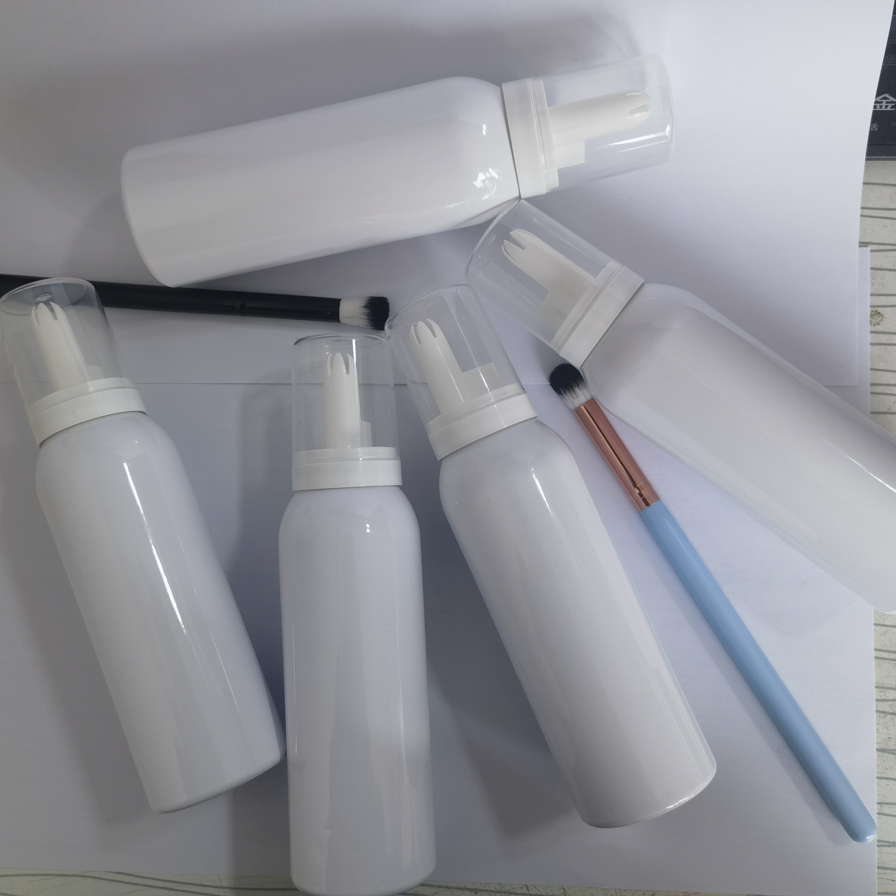 Detergente per frustate bianco