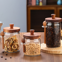 Petits, moyens et grands bocaux de rangement en verre soufflé à la main, transparents comme du cristal, avec couvercle en bois et cuillère