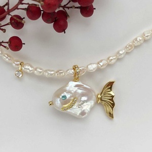 Sea World à la mode <span class=keywords><strong>poisson</strong></span> <span class=keywords><strong>rouge</strong></span> baiser <span class=keywords><strong>poisson</strong></span> clavicule chaîne collier perle naturelle grosse tête <span class=keywords><strong>poisson</strong></span> pendentif couleur préservation lien bijoux - Product Image 5