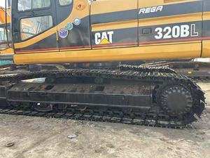 Excavadora Usada Caterpillar 320BL de 20 Toneladas, Cat 320 BL, de Segunda Mano, Alta Calidad, Buen Estado - Product Image 4