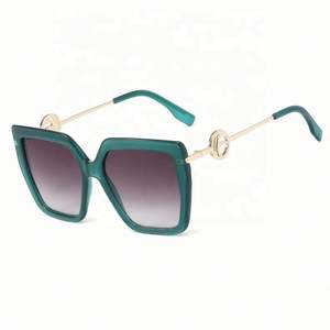 Hot Selling Fashion Custom Logo Black <b>Large</b> <b>Frame</b> Sunglasses Lady Metal Sunglasses Oversized Square Women Sunglasses 2021 - Product Image 6