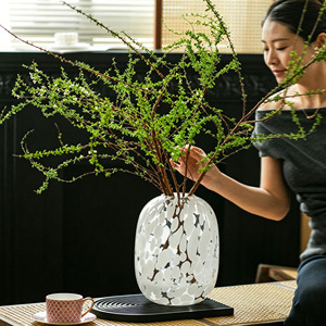 Jarrón de Vidrio Blanco Estilo Zen Chino Ruixue, Elegante Adorno de Mesa de Lujo Francés, para Decoración del Hogar con Flores Frescas - Product Image 1
