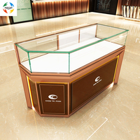 Vitrine en verre LED écologique HonTay avec miroir au dos pour bijoux, téléphones portables, vente au détail, dimensions personnalisées, intérieur de boutique CBD