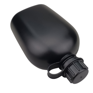 Muestra gratis de una botella de agua táctica de un litro para camping, senderismo, cantimplora y supervivencia que viene con un juego de vasos bolsa - Product Image 2