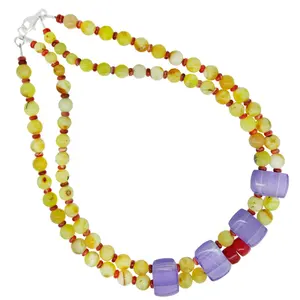 Belles perles d'ambre et pendentif de corail rouge avec de jolies perles de fluorite de spath rouge huître épineuse ronde collier à la mode