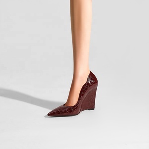 Escarpins à <span class=keywords><strong>talon</strong></span> <span class=keywords><strong>compensé</strong></span> pour femme, confortables et souples, à bout pointu, à enfiler, avec strass, tendance mode, 10,5 cm, Or, Rouge bordeaux, Marron - Product Image 2