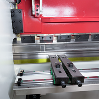Prensa Plegadora Hidráulica CNC de Fábrica BOST para Procesamiento de Metal y Acero, Máquina Dobladora Hidráulica CNC