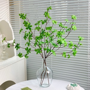 Plante artificielle Pieris Japonica Muyu Chronicles, branche unique en soie verte, plante décorative d'intérieur pour la maison, le bureau, le restaurant - Product Image 1