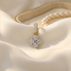 Collar con Colgante Cuadrado de Oro Natural con Diamantes, Chapado en Oro Certificado de 9KT/14KT/18KT, Joyería de Lujo para Mujer, Ideal para Bodas - Product Image 1